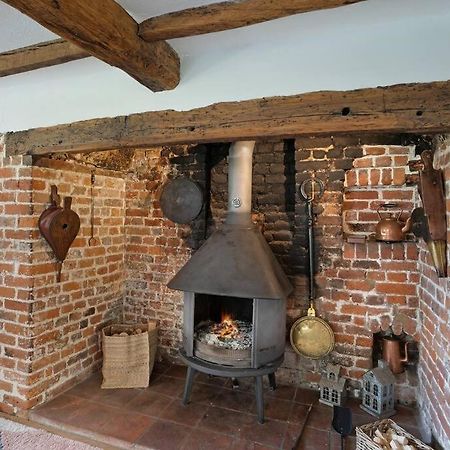 Local Walks Pub Gardens Pet Friendly Landscaped Gardens And Free Private Parking Villa Doddington  Eksteriør bilde