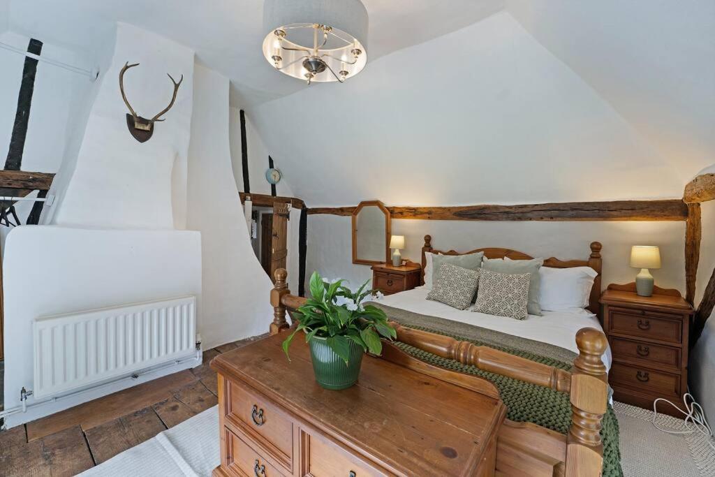 Local Walks Pub Gardens Pet Friendly Landscaped Gardens And Free Private Parking Villa Doddington  Eksteriør bilde